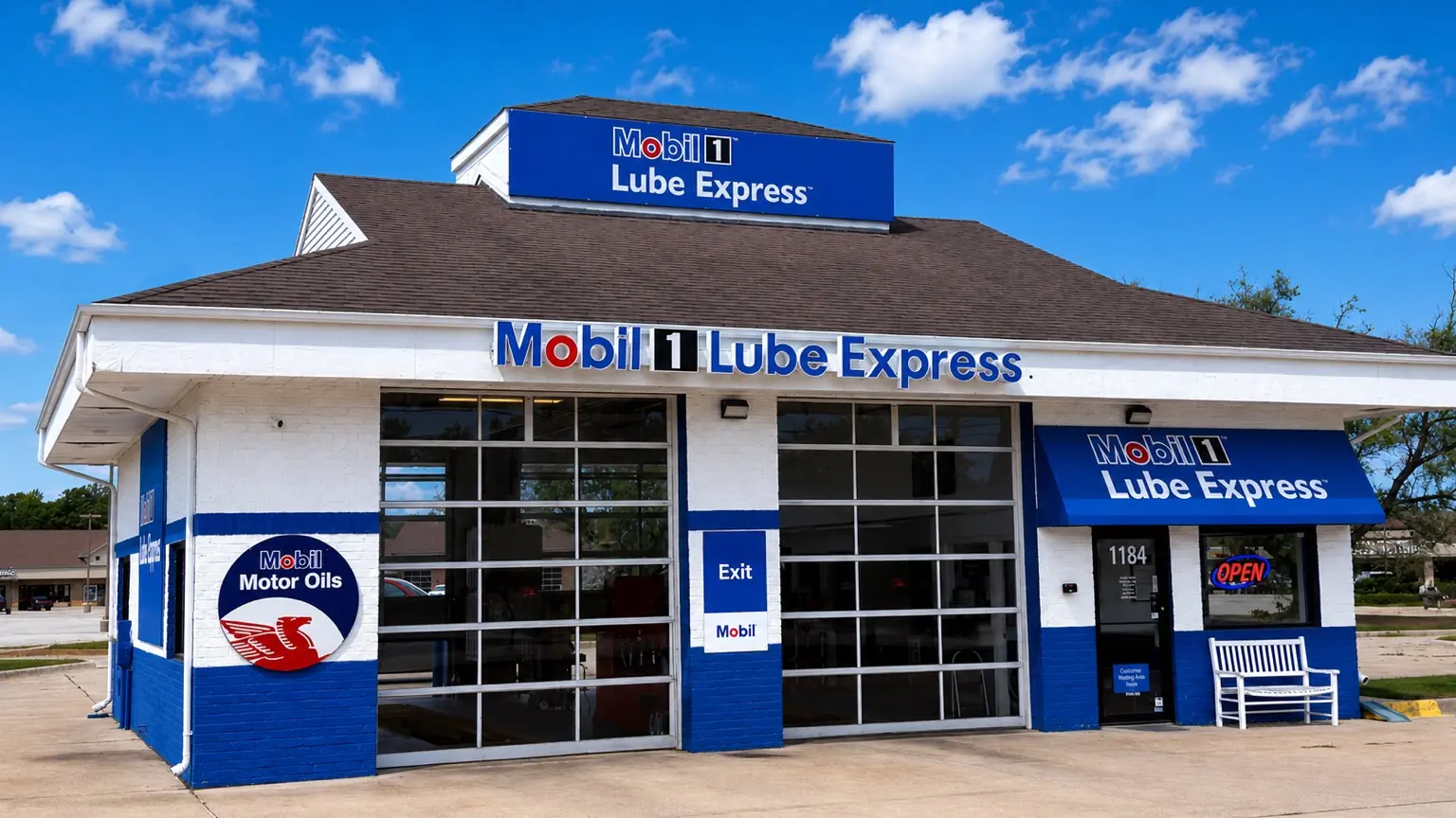 Wide front view of Mobil 1 Lube Express Of Marysville